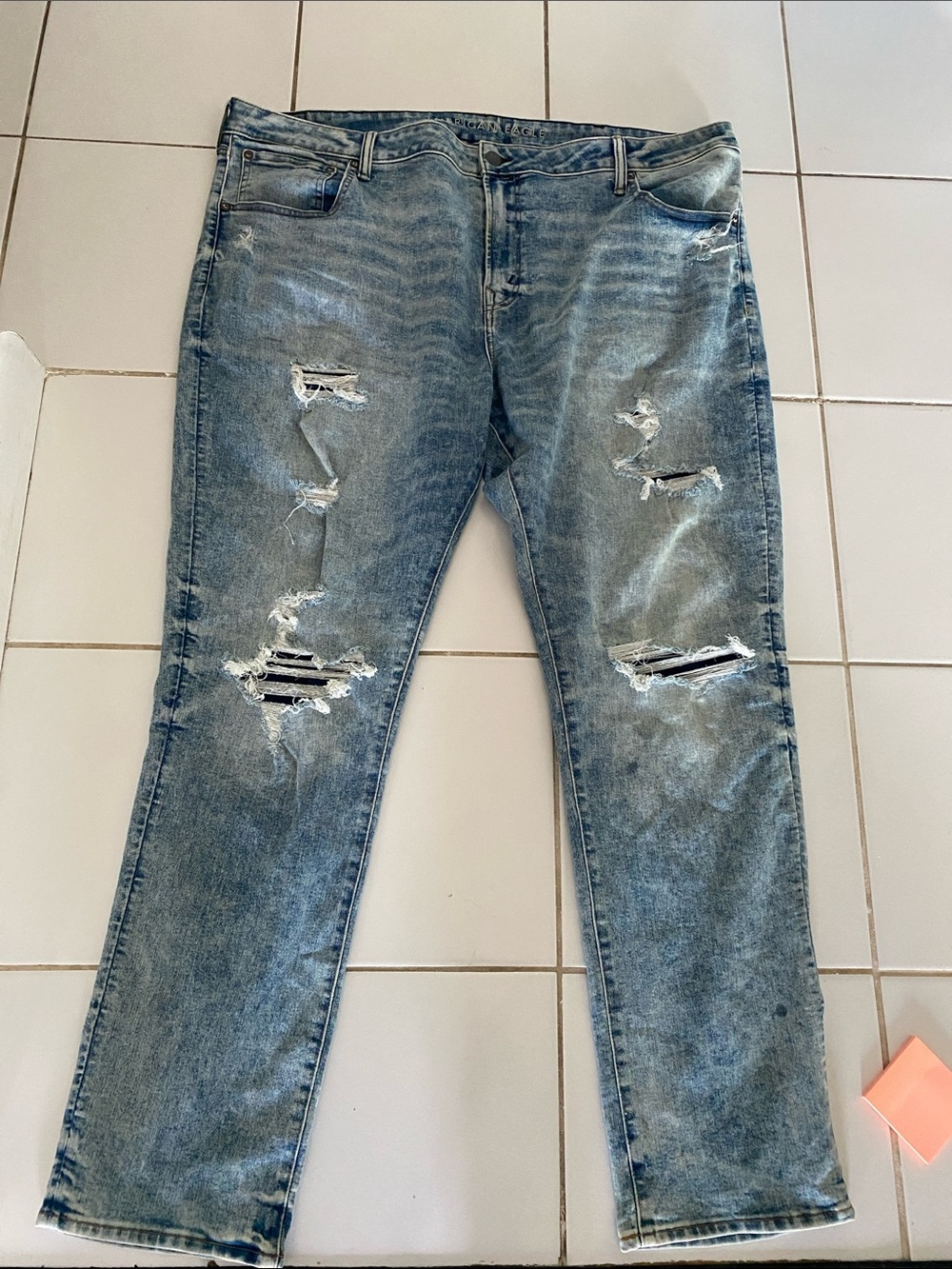 American Eagle Outfitters Light Blue Distressed Slim Straight Jeans